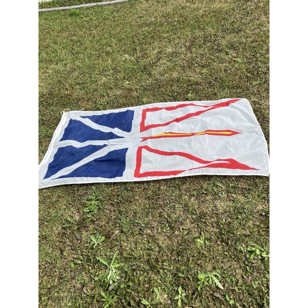 Vintage Canadian Provincial/Territorial Flag - Newfoundland and Labrador - Picture 1 of 7